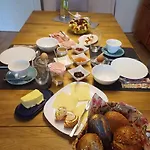 Privates Zuendorf Bed & Breakfast 3*