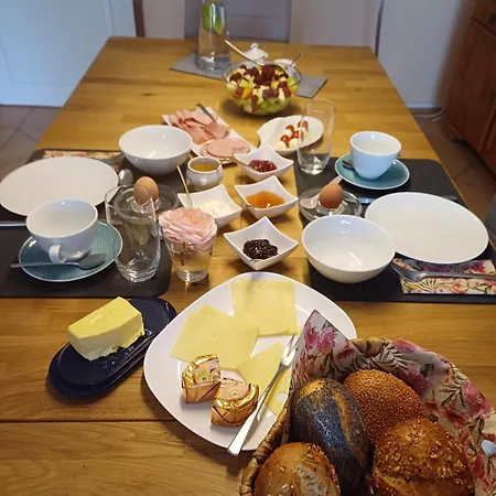 Zuendorf Bed & Breakfast 3*